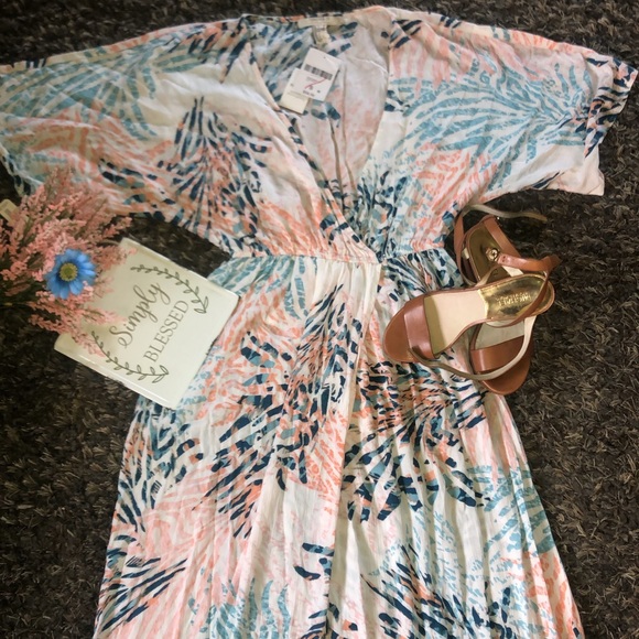 Plunging Floral Maxi Dress 🌸FOREVER 21 size small - Picture 6 of 7